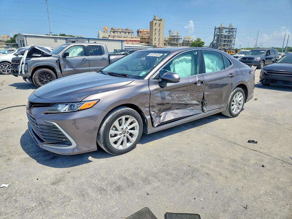 2023 Toyota Camry მანქანა იყიდება აუქციონზე, vin: 4T1C11AK9PU832080, აუქციონის ნომერი: 61781426
