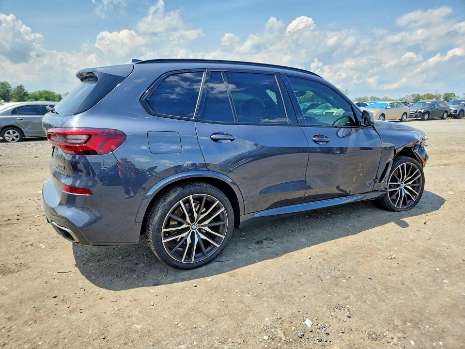 61812486 :رقم المزاد ، 5UXJU4C09M9H27362 vin ، 2021 Bmw X5 مزاد بيع