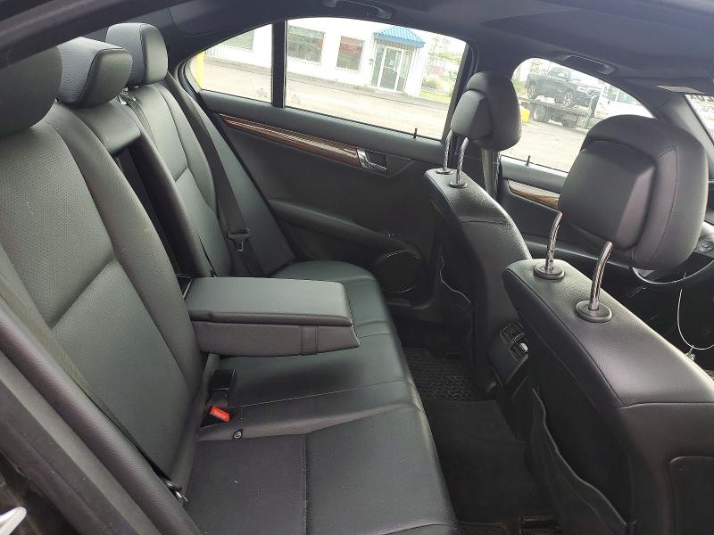 Продажа на аукционе авто 2010 Mercedes-benz C, vin: WDDGF8HB4AF505464, номер лота: 61333526