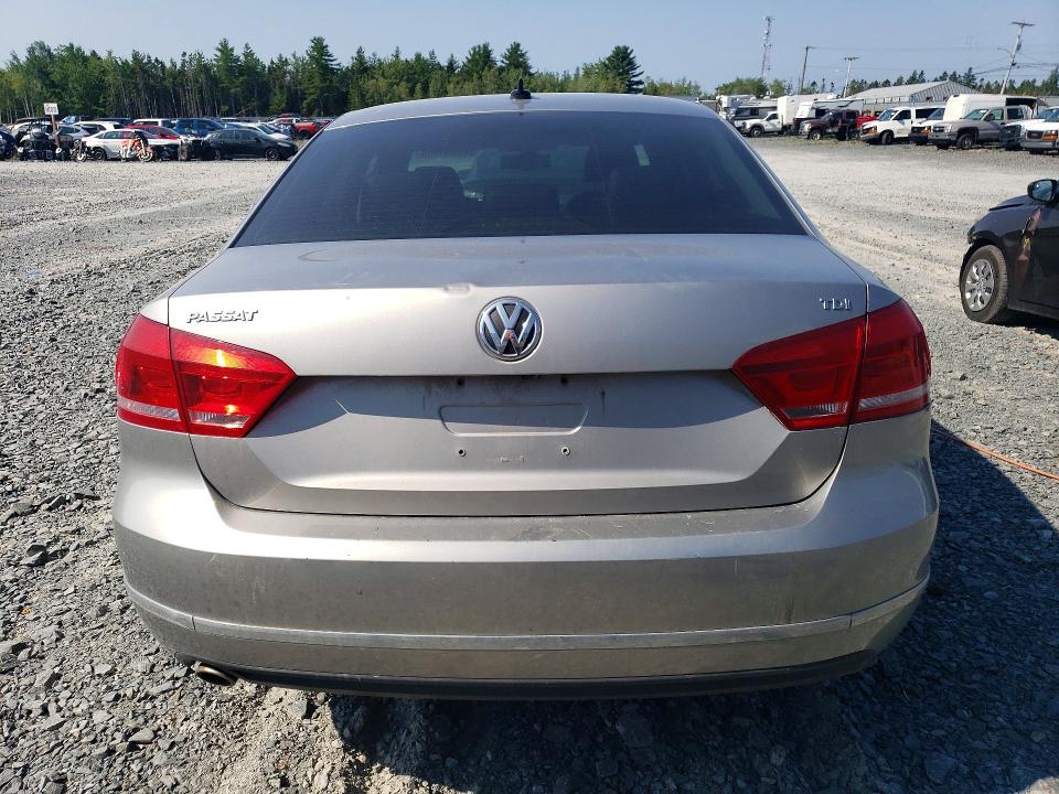 60839936 :رقم المزاد ، 1VWCN7A38DC116046 vin ، 2013 Volkswagen Passat مزاد بيع