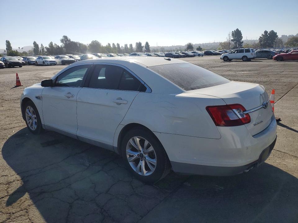 2010 Ford Taurus მანქანა იყიდება აუქციონზე, vin: 1FAHP2EW5AG158260, აუქციონის ნომერი: 63252836