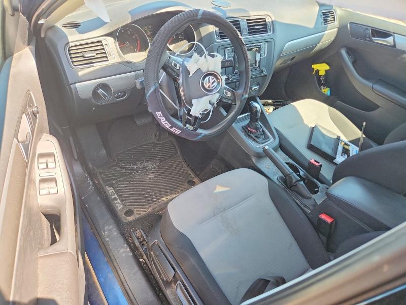 60763906 :رقم المزاد ، 3VW2B7AJ1HM288670 vin ، 2017 Volkswagen Jetta مزاد بيع