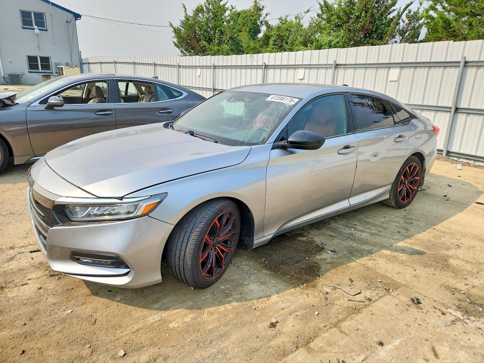 Продаж на аукціоні авто 2018 Honda Accord, vin: 1HGCV1F30JA042820, номер лоту: 61596176