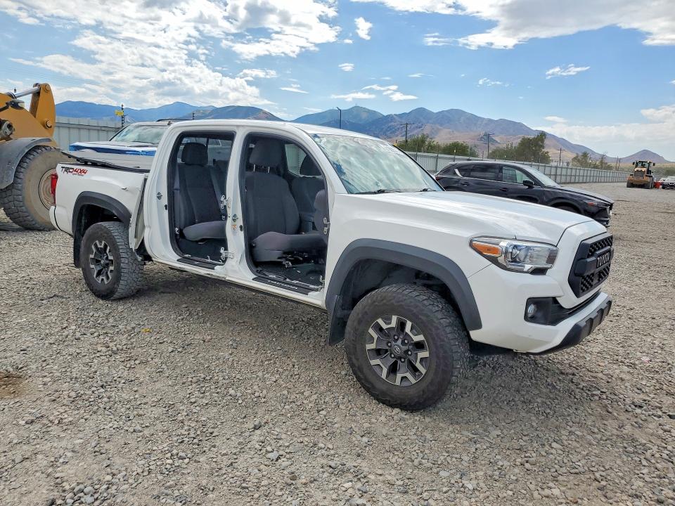 61622046 :رقم المزاد ، 3TMCZ5AN0JM184929 vin ، 2018 Toyota Tacoma مزاد بيع