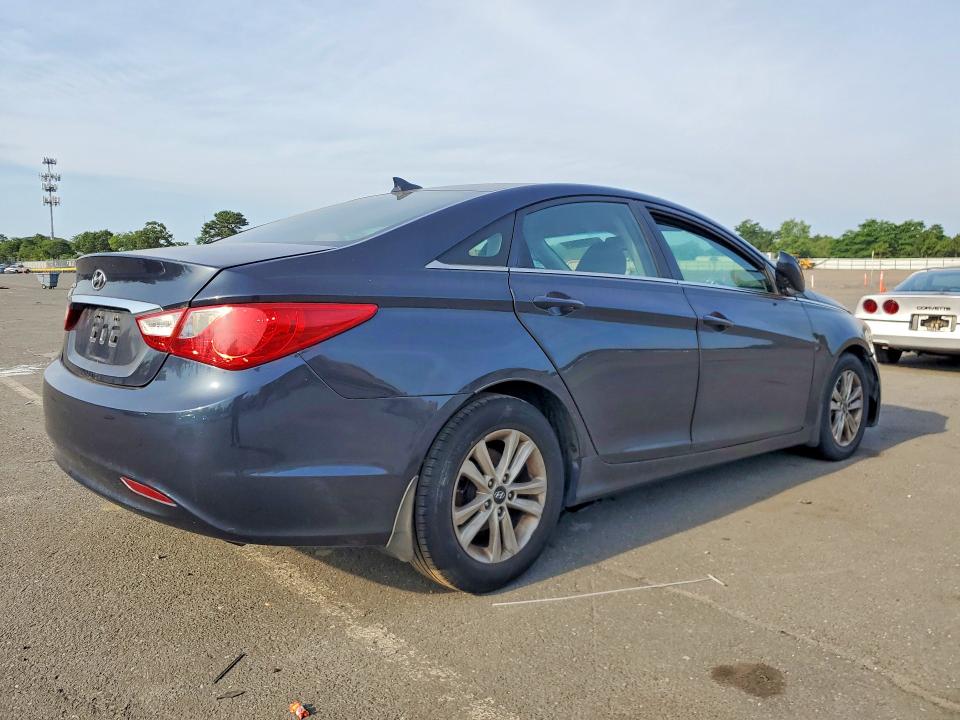 Продажа на аукционе авто 2013 Hyundai Sonata, vin: 5NPEB4AC3DH553721, номер лота: 61248466