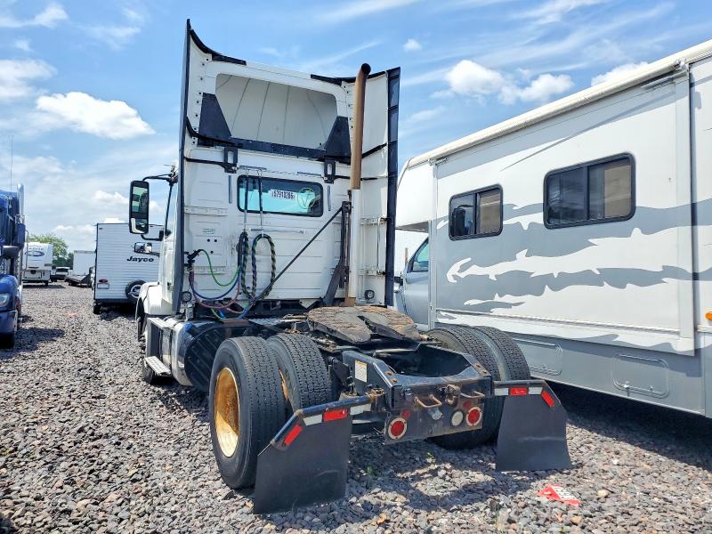 Продаж на аукціоні авто 2017 Volvo Vnl, vin: 4V4N39TG2HN988220, номер лоту: 57910286