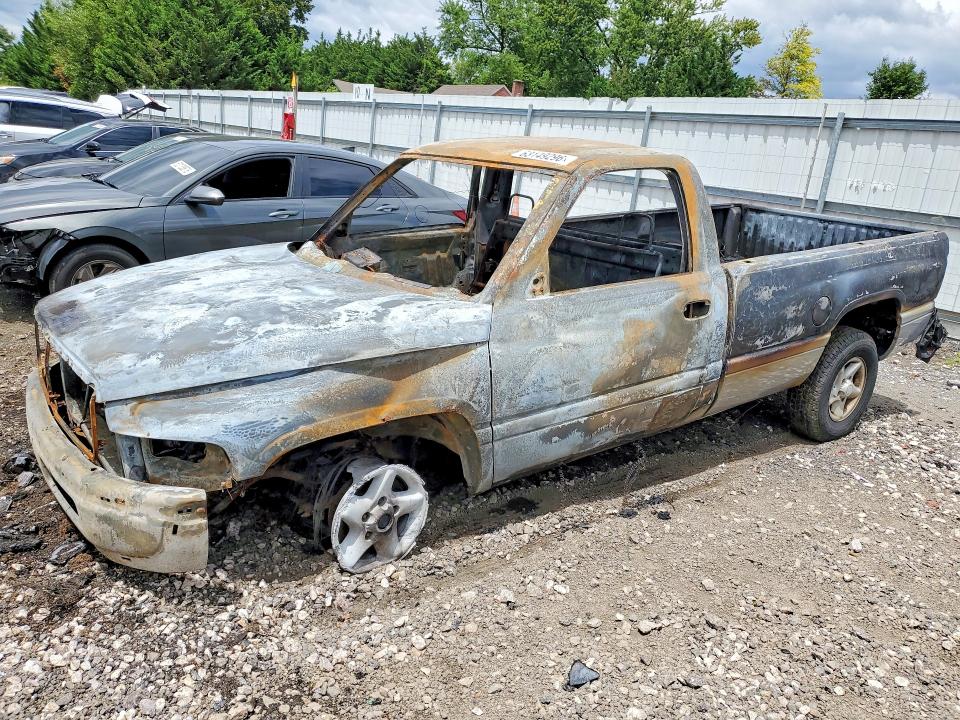 63149296 :رقم المزاد ، 1B7HC16X9XS268032 vin ، 1999 Dodge Ram 1500 مزاد بيع