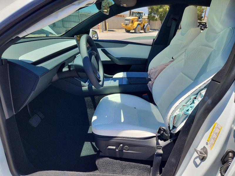 59186076 :رقم المزاد ، 7SAYGDEE6TF577781 vin ، 2026 Tesla Model Y مزاد بيع