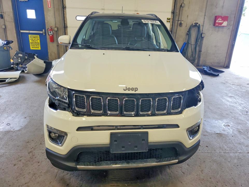 2018 Jeep Compass მანქანა იყიდება აუქციონზე, vin: 3C4NJDCB3JT169120, აუქციონის ნომერი: 61219256