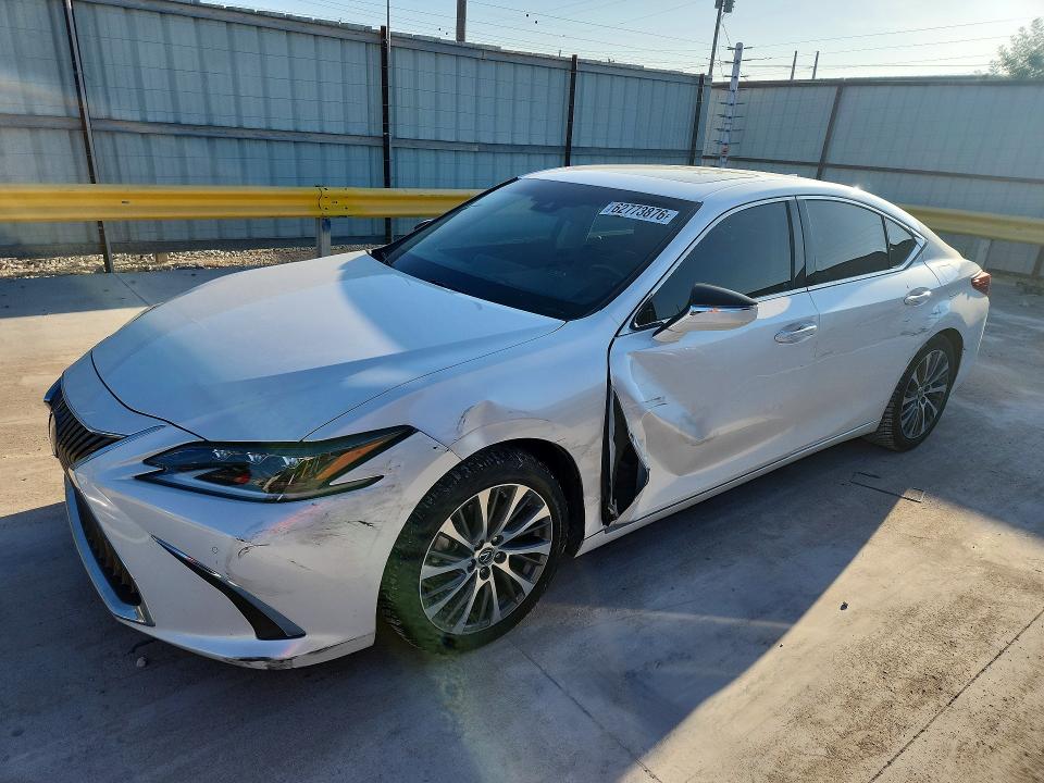 62773876 :رقم المزاد ، 58ABZ1B13KU036968 vin ، 2019 Lexus Es مزاد بيع