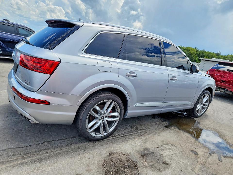 Продажа на аукционе авто 2017 Audi Q7, vin: WA1VAAF74HD056146, номер лота: 60255906