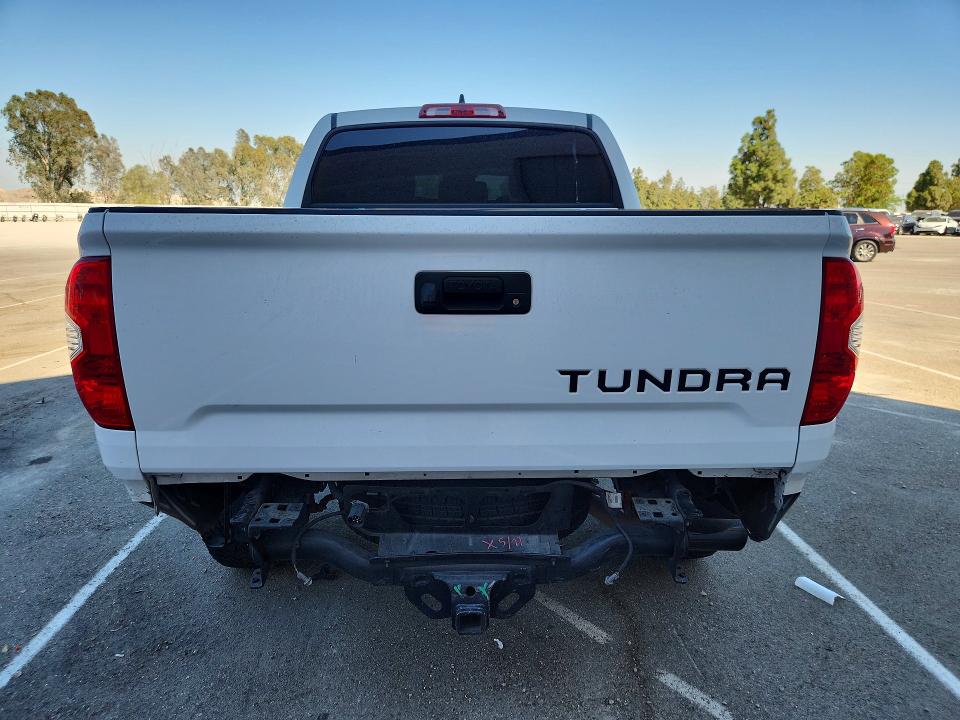 57268686 :رقم المزاد ، 5TFEY5F16MX278426 vin ، 2021 Toyota Tundra مزاد بيع
