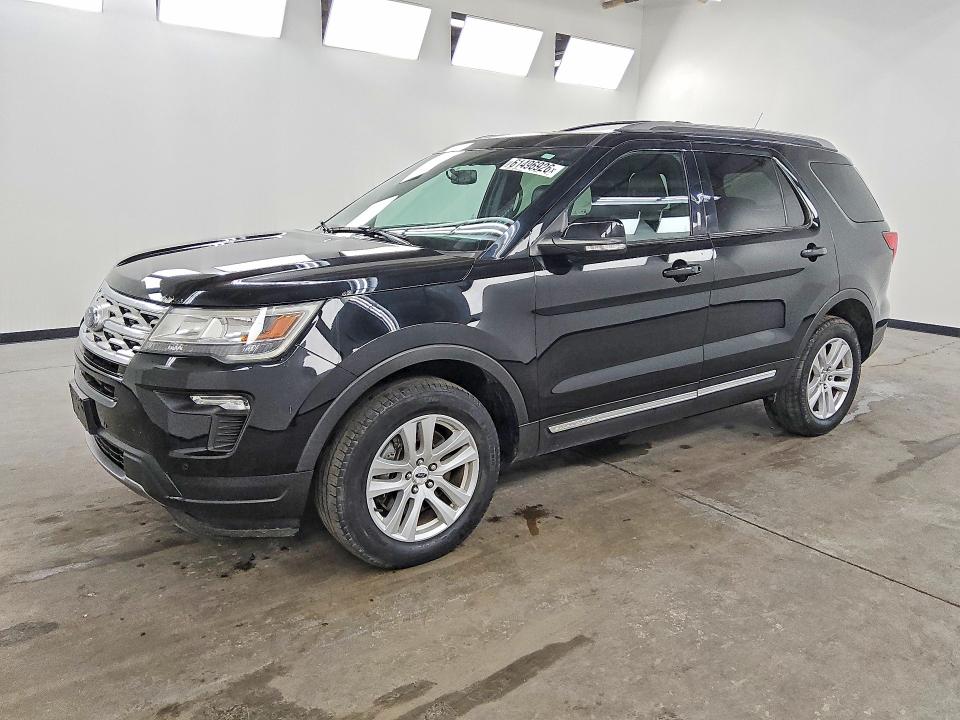 61496926 :رقم المزاد ، 1FM5K8DH2JGC65425 vin ، 2018 Ford Explorer مزاد بيع