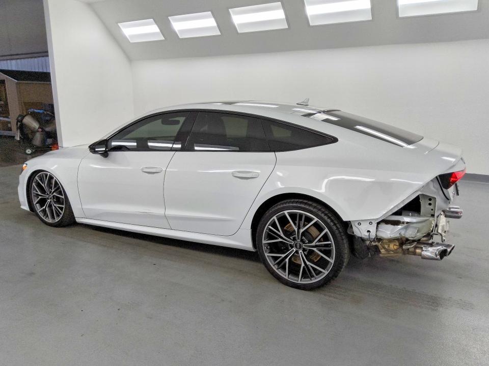 Продажа на аукционе авто 2025 Audi S7, vin: WAURFBF22SN016679, номер лота: 62639246