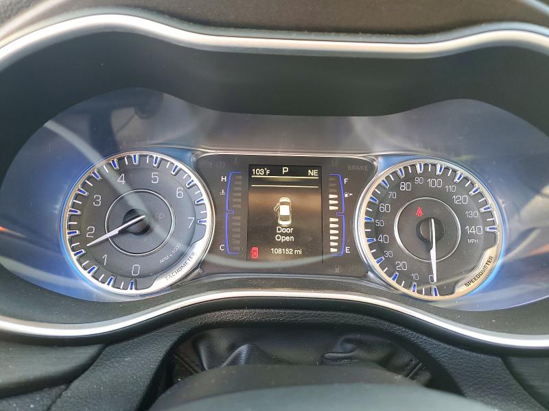 60129016 :رقم المزاد ، 1C3CCCABXGN112389 vin ، 2016 Chrysler 200 مزاد بيع