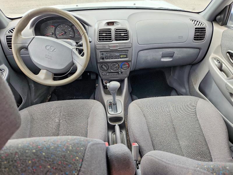 62203886 :رقم المزاد ، KMHCG45C92U336739 vin ، 2002 Hyundai Accent مزاد بيع