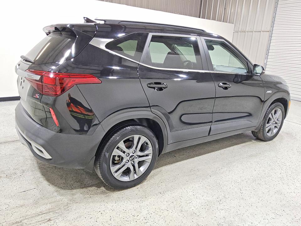 62963196 :رقم المزاد ، KNDEUCAA3M7047751 vin ، 2021 Kia Seltos مزاد بيع