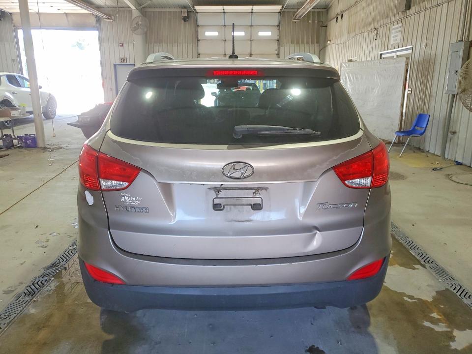 62025626 :رقم المزاد ، KM8JU3AC3BU126749 vin ، 2011 Hyundai Tucson مزاد بيع