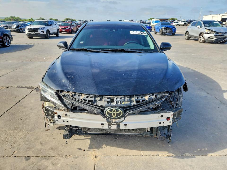 2019 Toyota Camry მანქანა იყიდება აუქციონზე, vin: 4T1B11HK7KU205744, აუქციონის ნომერი: 61410826