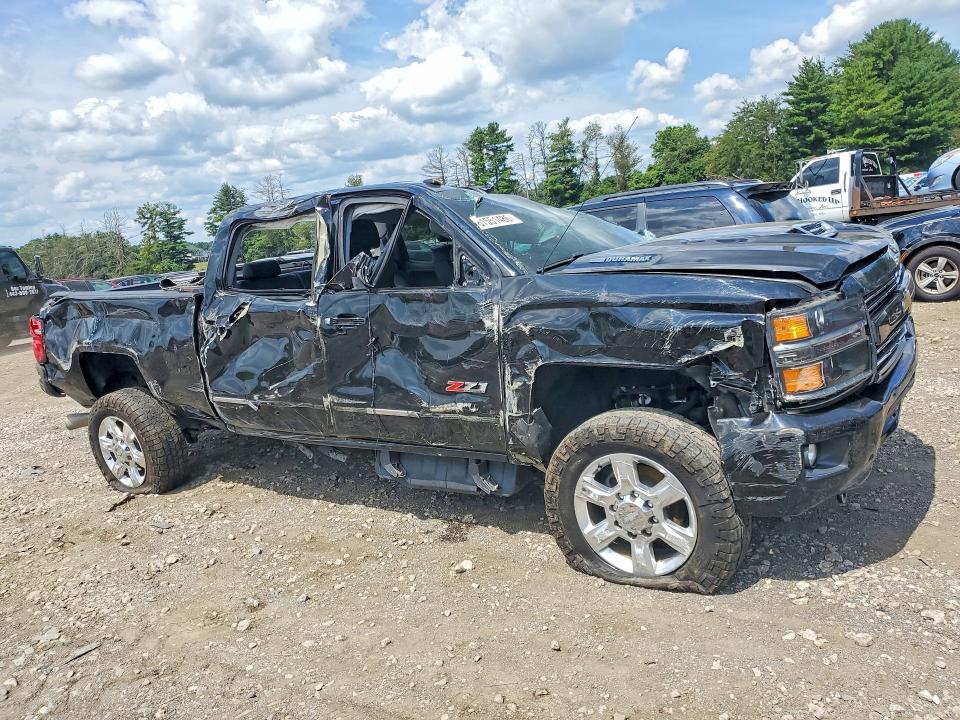61551486 :رقم المزاد ، 1GC1KWEY1JF202991 vin ، 2018 Chevrolet Silverado مزاد بيع