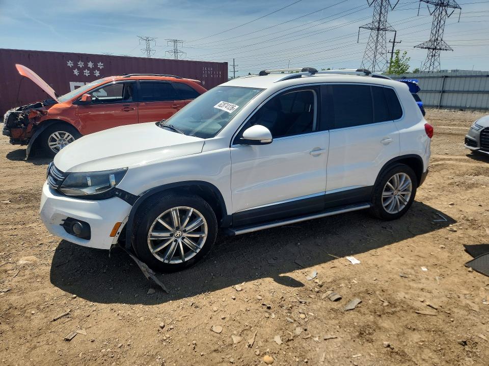2014 Volkswagen Tiguan მანქანა იყიდება აუქციონზე, vin: WVGBV3AX5EW526812, აუქციონის ნომერი: 62874126