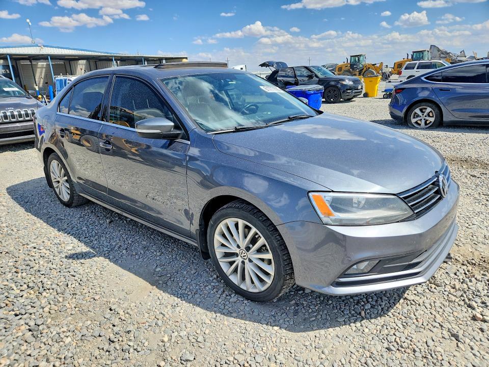 61777726 :رقم المزاد ، 3VWL07AJXGM248886 vin ، 2016 Volkswagen Jetta مزاد بيع