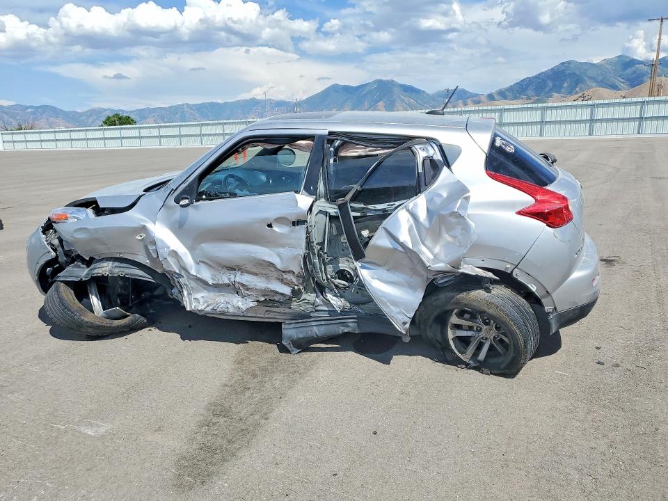2011 Nissan Juke მანქანა იყიდება აუქციონზე, vin: JN8AF5MV8BT012229, აუქციონის ნომერი: 60981386