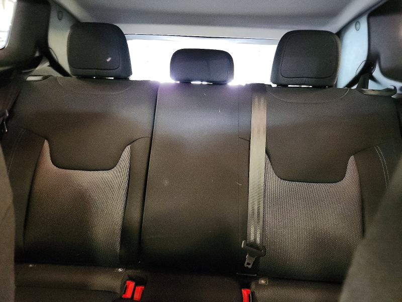 60946786 :رقم المزاد ، ZACNJDBB2MPM96859 vin ، 2021 Jeep Renegade مزاد بيع