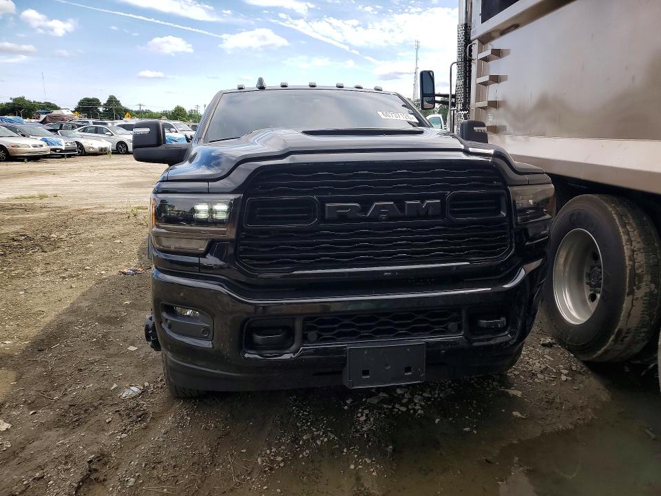 60737126 :رقم المزاد ، 3C63RRRL8RG155965 vin ، 2024 Ram 3500 مزاد بيع