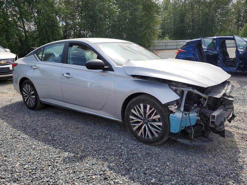 59747746 :رقم المزاد ، 1N4BL4DV3RN404722 vin ، 2024 Nissan Altima مزاد بيع