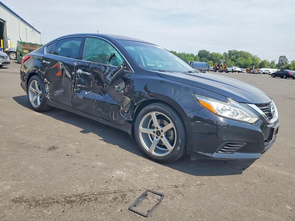 Продажа на аукционе авто 2017 Nissan Altima, vin: 1N4AL3AP6HC295517, номер лота: 61676826