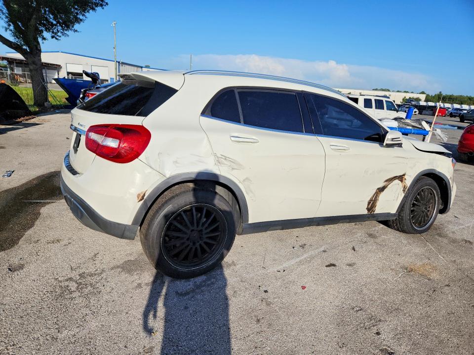 Продажа на аукционе авто 2018 Mercedes-benz Gla, vin: WDCTG4GB4JJ389514, номер лота: 61392776
