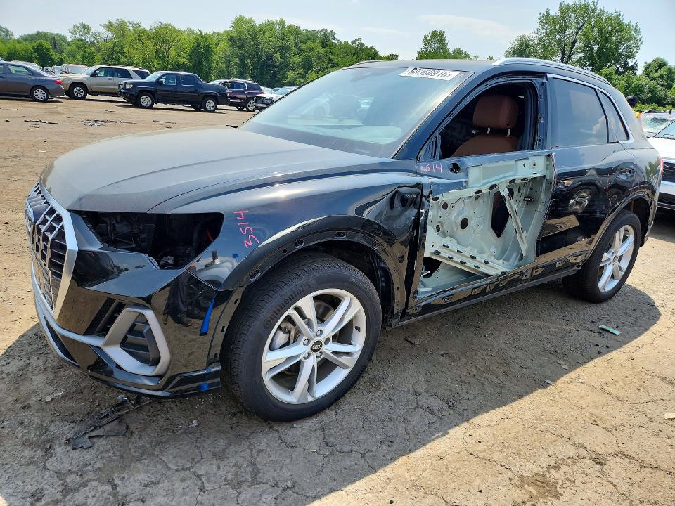 60360916 :رقم المزاد ، WA1DECF3XR1147935 vin ، 2024 Audi Q3 مزاد بيع