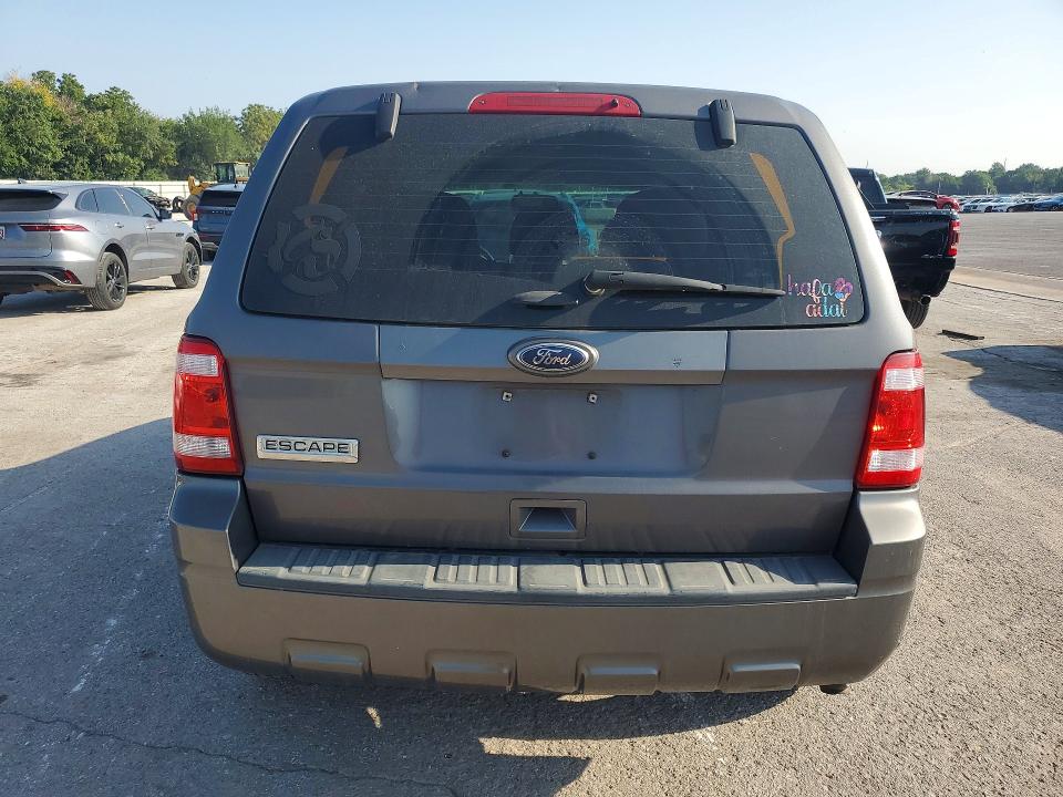 2011 Ford Escape მანქანა იყიდება აუქციონზე, vin: 1FMCU0C70BKB25481, აუქციონის ნომერი: 62456586