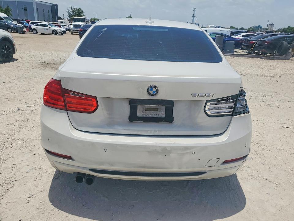 60616446 :رقم المزاد ، WBA3A5G5XFNS89633 vin ، 2015 Bmw 328 مزاد بيع