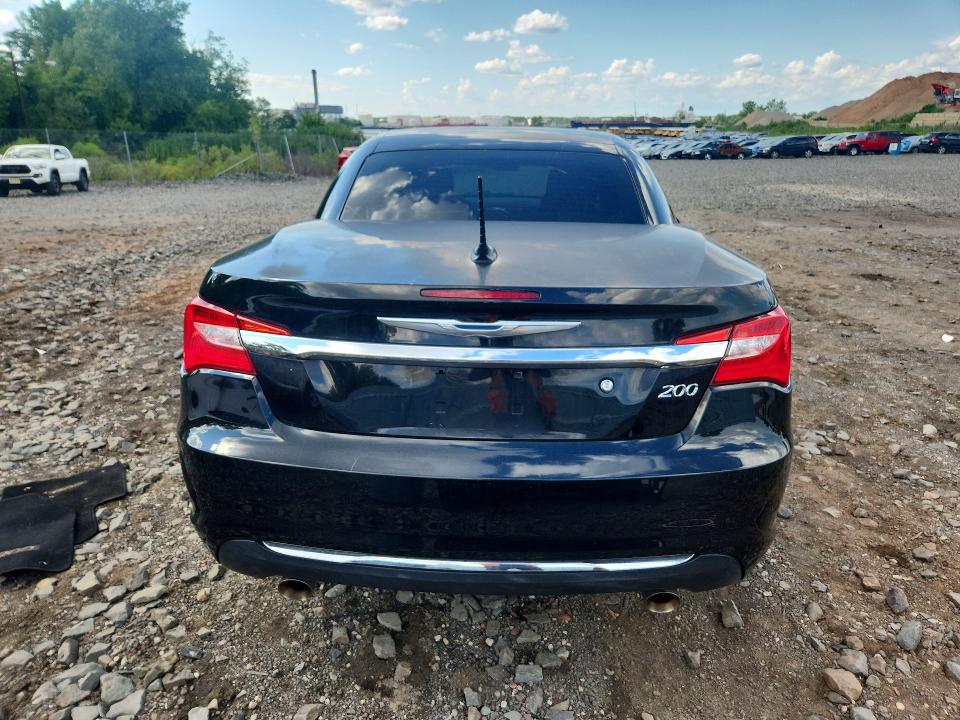 63160986 :رقم المزاد ، 1C3BCBFG1DN685011 vin ، 2013 Chrysler 200 مزاد بيع