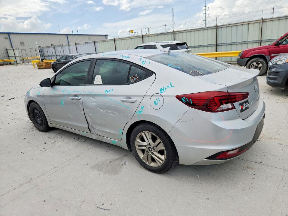 60698116 :رقم المزاد ، 5NPD84LF5KH445258 vin ، 2019 Hyundai Elantra مزاد بيع