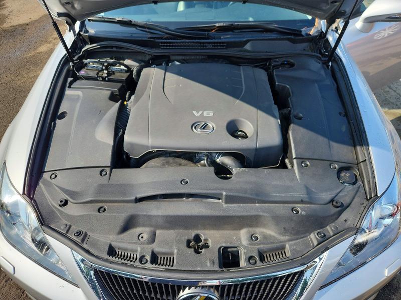 61757206 :رقم المزاد ، JTHFF2C28A2509288 vin ، 2010 Lexus Is 250c مزاد بيع