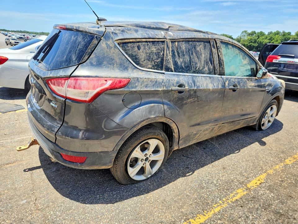 61168886 :رقم المزاد ، 1FMCU9G97GUA00165 vin ، 2016 Ford Escape مزاد بيع