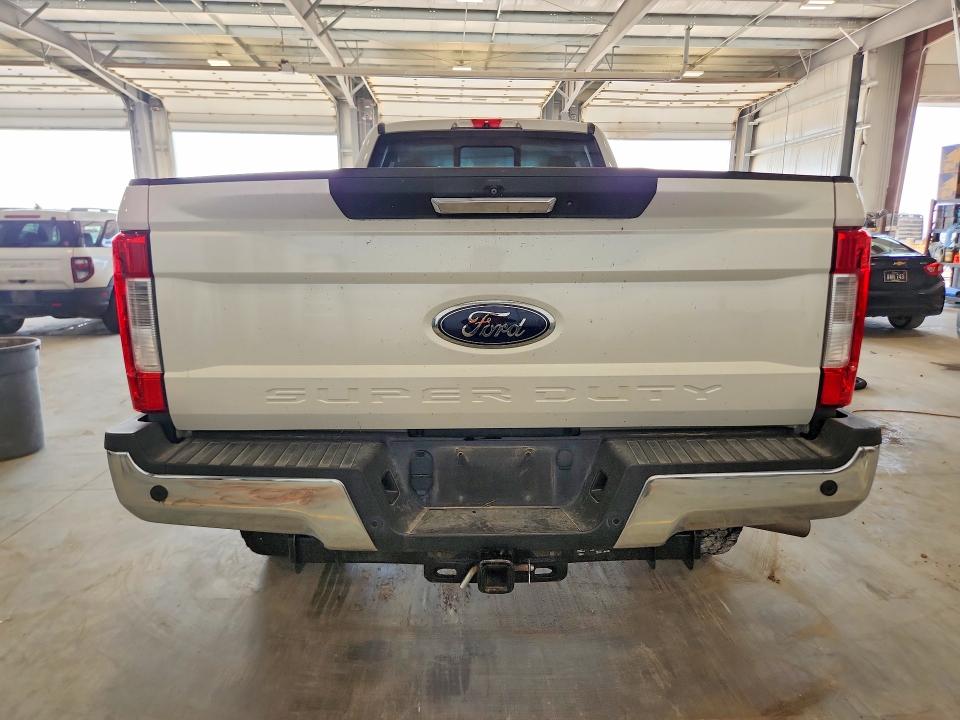 Продаж на аукціоні авто 2018 Ford F350, vin: 1FT8X3BT3JED00479, номер лоту: 85461495