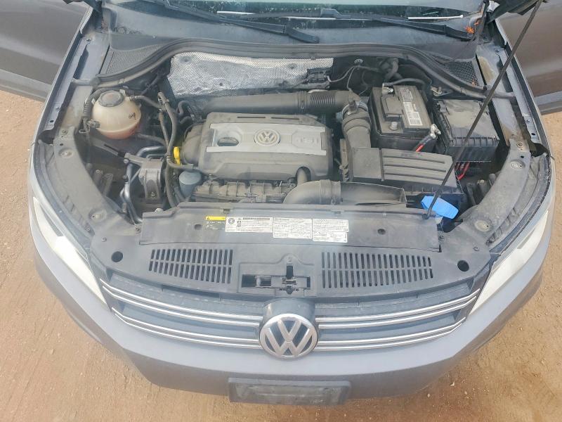 59390766 :رقم المزاد ، WVGBV7AXXHK047692 vin ، 2017 Volkswagen Tiguan مزاد بيع