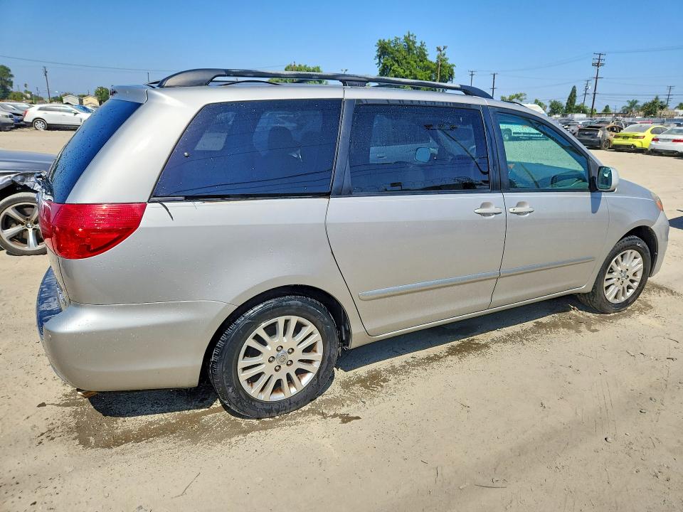 63247636 :رقم المزاد ، 5TDZK22CX7S087885 vin ، 2007 Toyota Sienna مزاد بيع