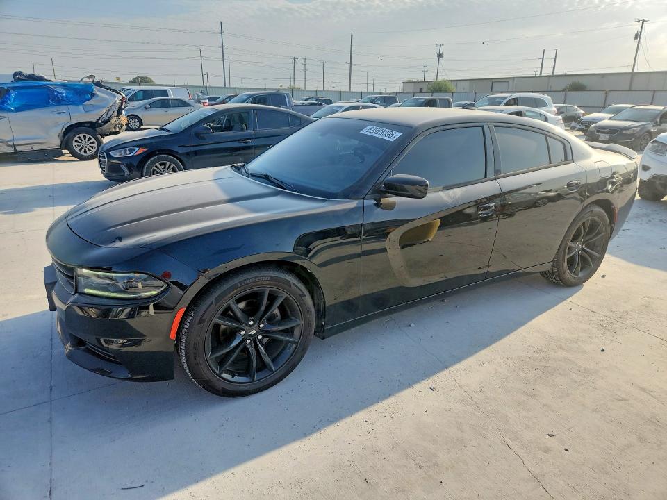 62028896 :رقم المزاد ، 2C3CDXHG0JH273856 vin ، 2018 Dodge Charger مزاد بيع