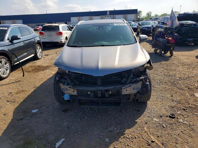 59804536 :رقم المزاد ، 5LMCJ3C92HUL22402 vin ، 2017 Lincoln Mkc مزاد بيع