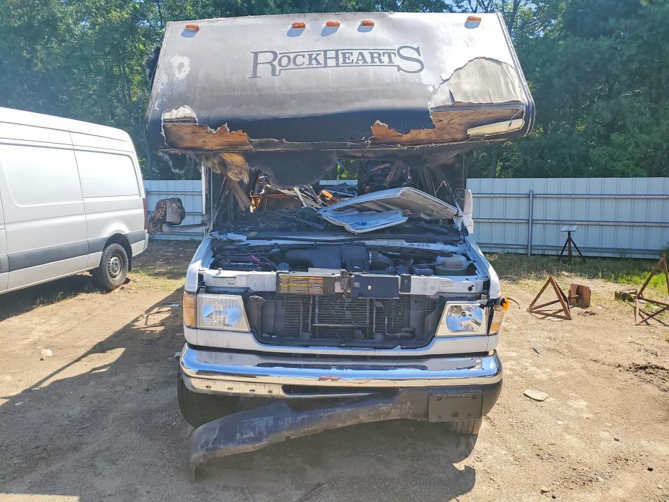 62596386 :رقم المزاد ، 1FDXE4555YHA13014 vin ، 2000 Ford E450 مزاد بيع