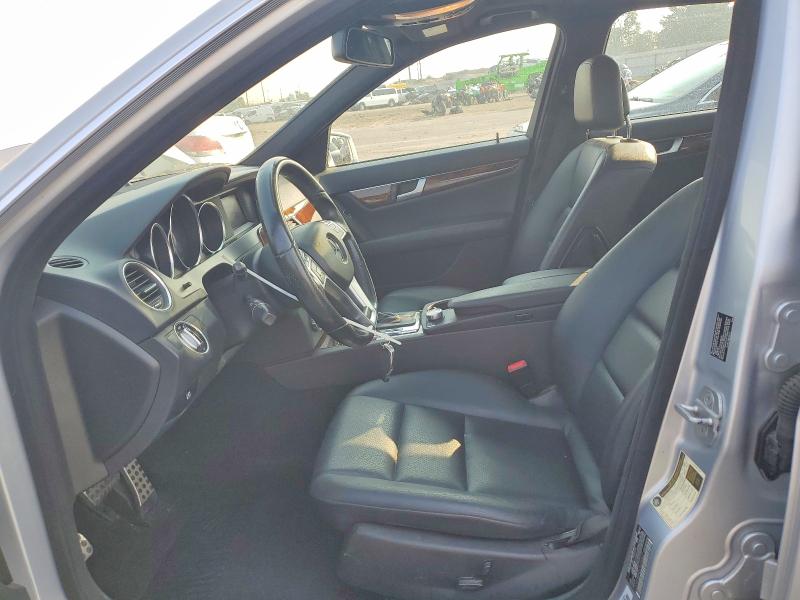 61769386 :رقم المزاد ، WDDGF8BB0CR204457 vin ، 2012 Mercedes-benz C مزاد بيع