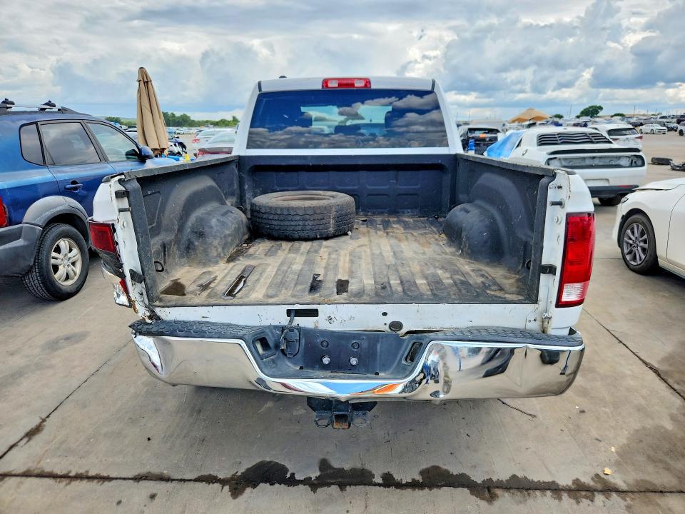 60954176 :رقم المزاد ، 1C6RR6FGXKS524243 vin ، 2019 Ram 1500 Classic مزاد بيع