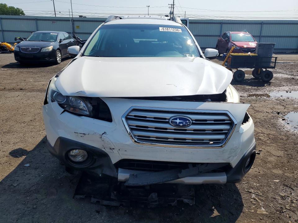 61811236 :رقم المزاد ، 4S4BSAJC6F3321089 vin ، 2015 Subaru Outback مزاد بيع