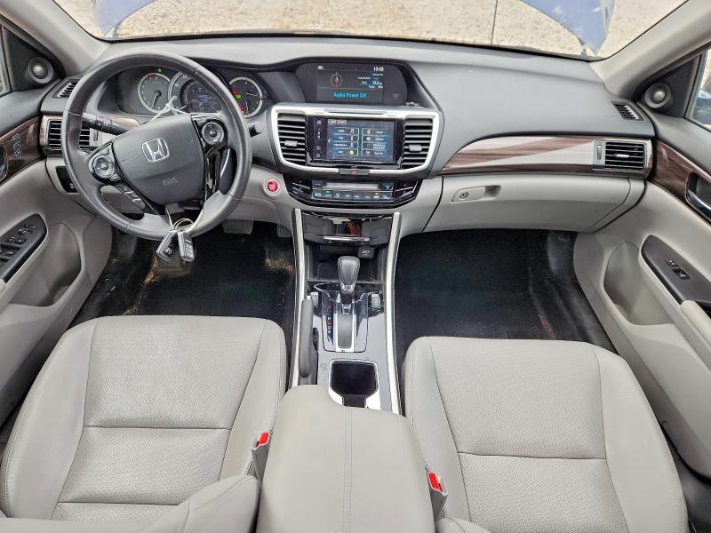 60803616 :رقم المزاد ، 1HGCR2F80HA225019 vin ، 2017 Honda Accord مزاد بيع