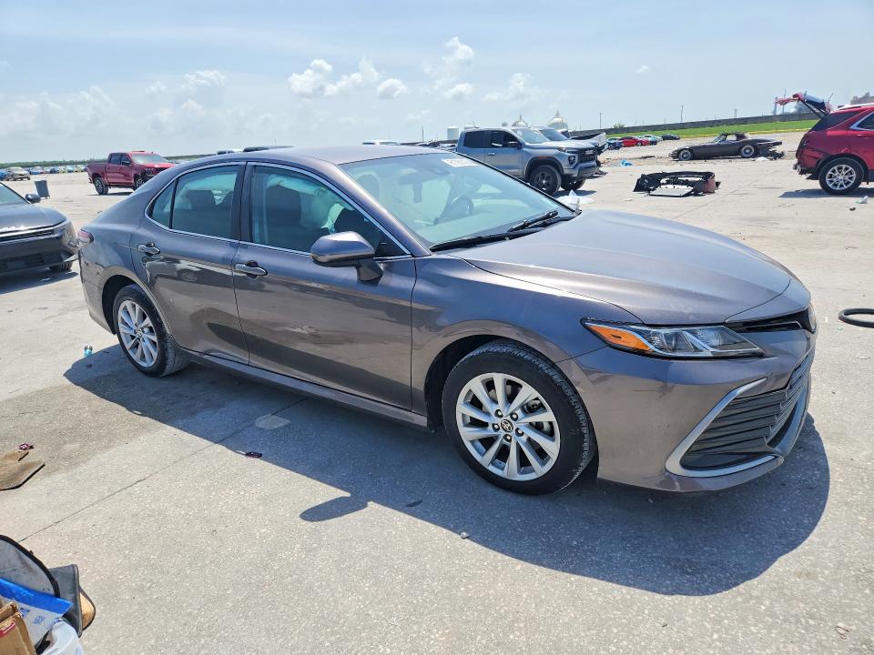 61781426 :رقم المزاد ، 4T1C11AK9PU832080 vin ، 2023 Toyota Camry مزاد بيع